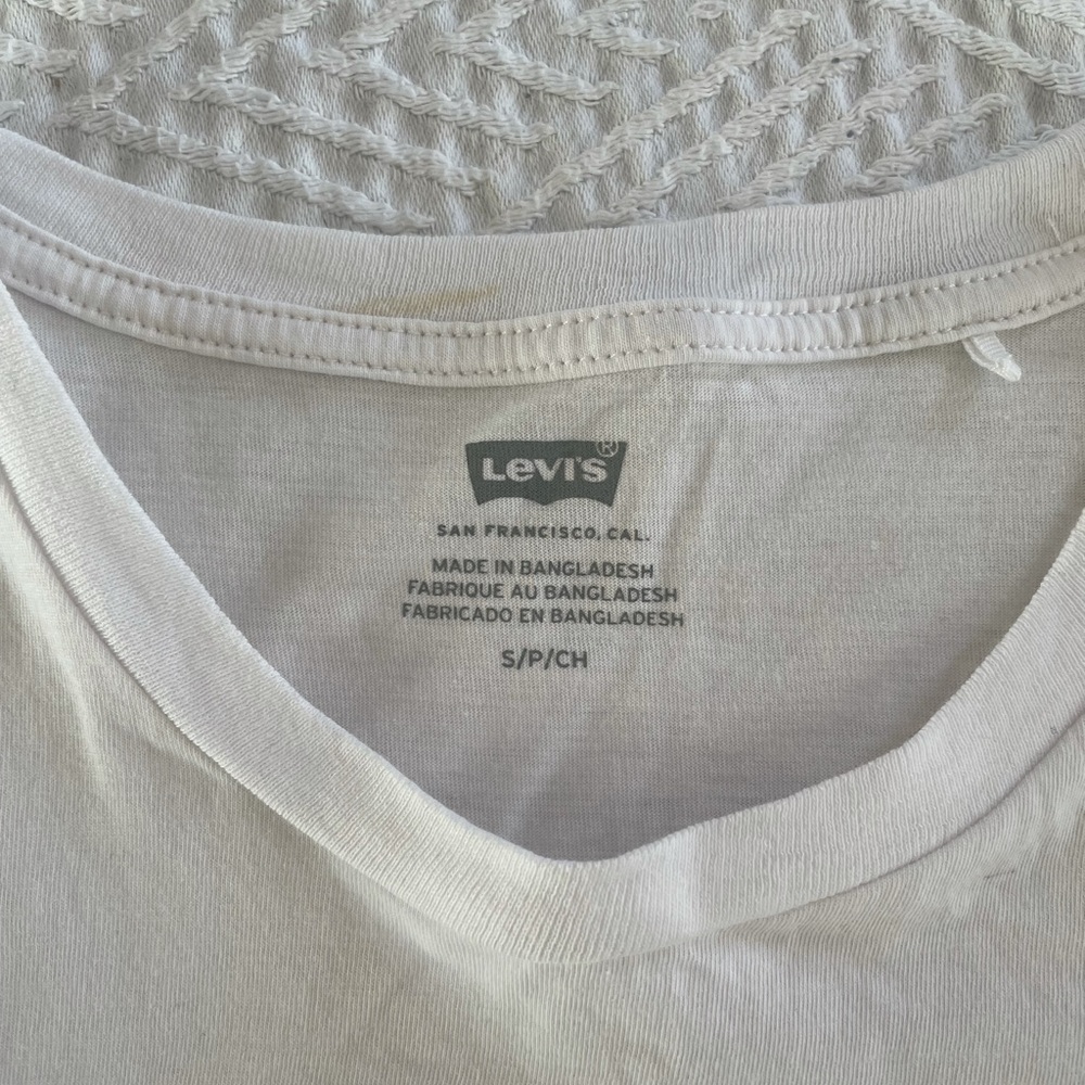 Levi’s Short Sleeve Shirt NWOT - Picture 5 of 6